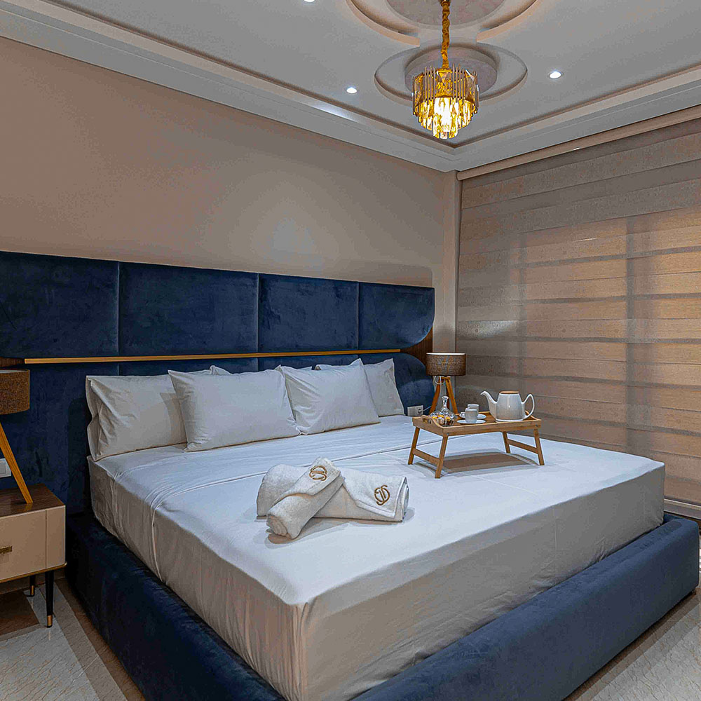Authentic Moroccan room details with intricate geometric patterns – Golden Sky Home Béni Mellal